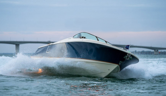 Катер Chris-Craft Launch 31 GT